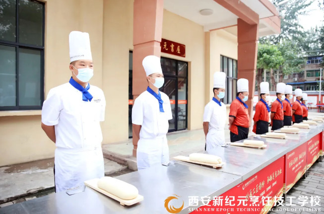 新纪元杯,烹饪,大赛,备战,一场,面的,艺术表演,