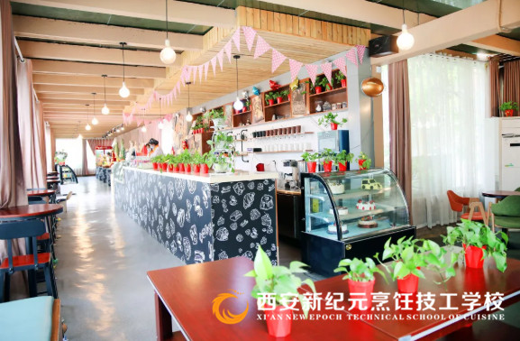 行动,回答,为谁培养人,培养,什么样,怎么,养人,问题,我校