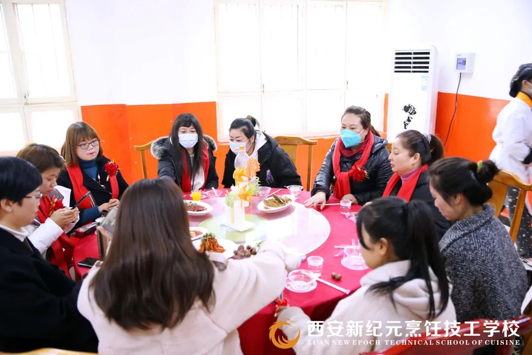 我校,圆满,举办,家校共携手,谱写,新篇章,家长,见面会,美